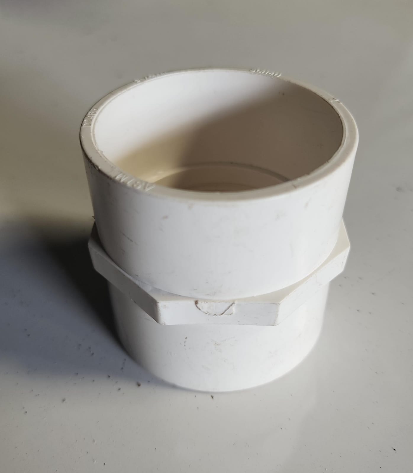 Adaptador macho de PVC 3/4 pulgadas para conducto eléctrico