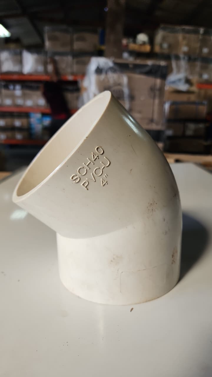 Codo de PVC SCH 40 45 grados