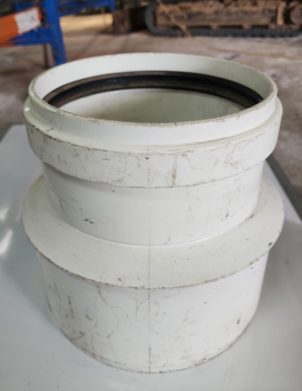 Reductor o aumentador de PVC 10 por 8 pulgadas Plastic Trends