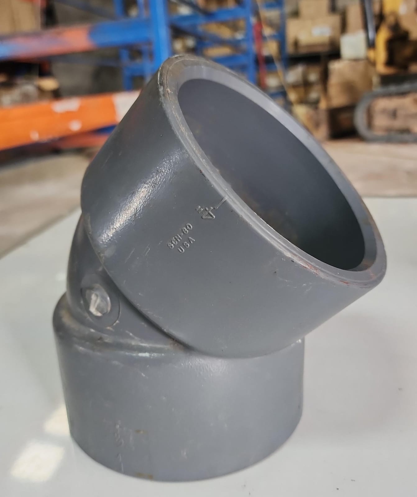 Codo de PVC gris SCH80 45 grados