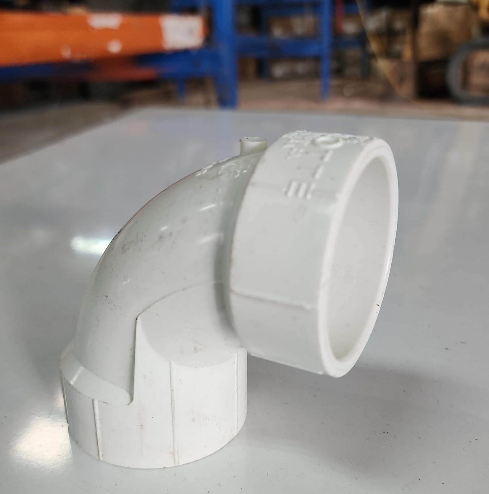 Codo de calle de PVC 90 grados 1 1/2 pulgadas Charlotte Pipe